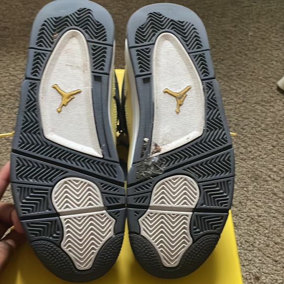 AIR JORDAN 4 RETRO GS 'LIGHTNING' 2021 - Picture 8 of 9